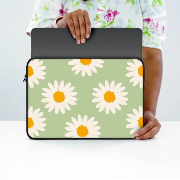Daisy Glow Print Laptop Sleeve - Image 4